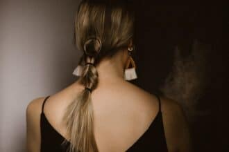 How to Use Fake Ponytail Extensions? A Quick Guide for Beginners