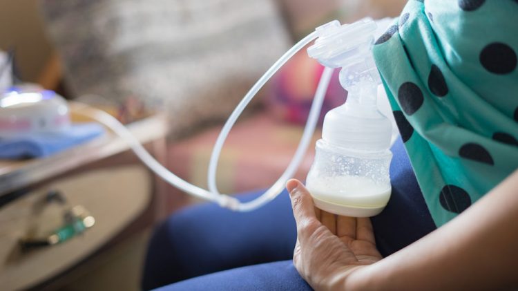 What is the difference between an Electric Breast Pump and a Manual Pump?