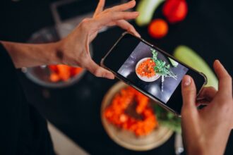 How to Become a Food Blogger on Instagram?