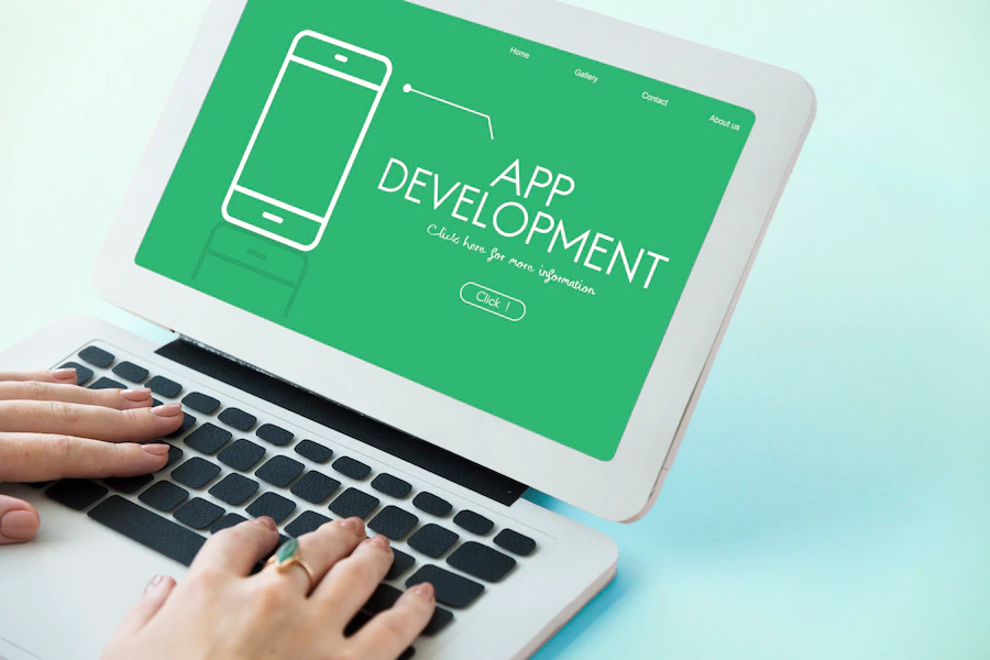 In-House or Outsourcing: Which to choose for Mobile App Development?