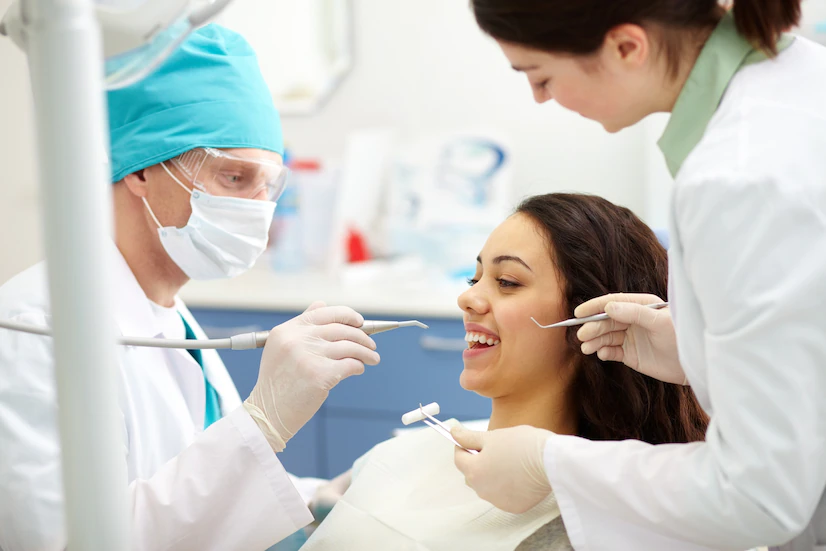 When should I go to a cosmetic dentistry clinic?