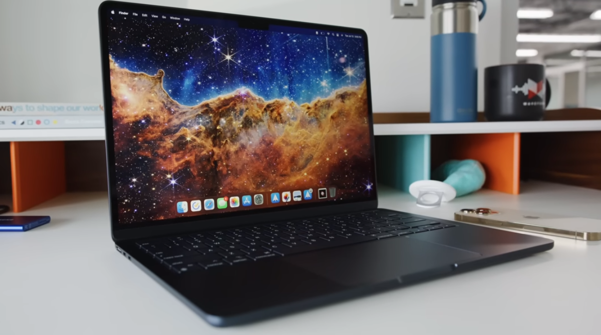 Apple MacBook Air 13 Inch Reviews