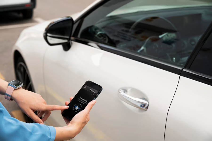 How to Unlock a Car Door Through a Cell Phone