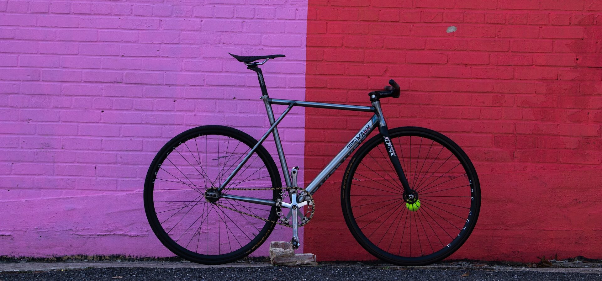 Riding a fixed-gear bike in 2023? Benefits & Tips