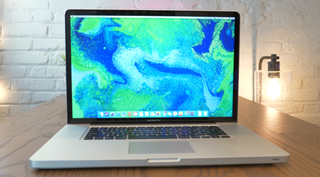 17-inch Apple MacBook Pro