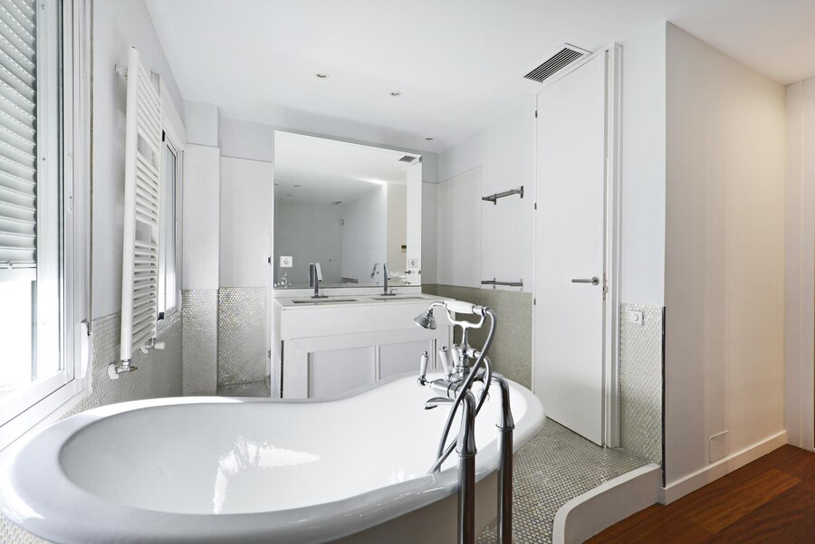 Why Every Modern Bathroom Needs Bathroom LED Mirror