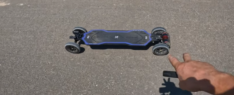 WowGo AT2 Plus: A Premium All-Terrain Electric Skateboarding Experience