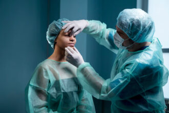 4 Tips to Help You Grow Your Plastic Surgery Clinic