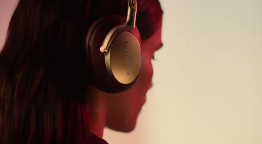Bowers & Wilkins Px8 