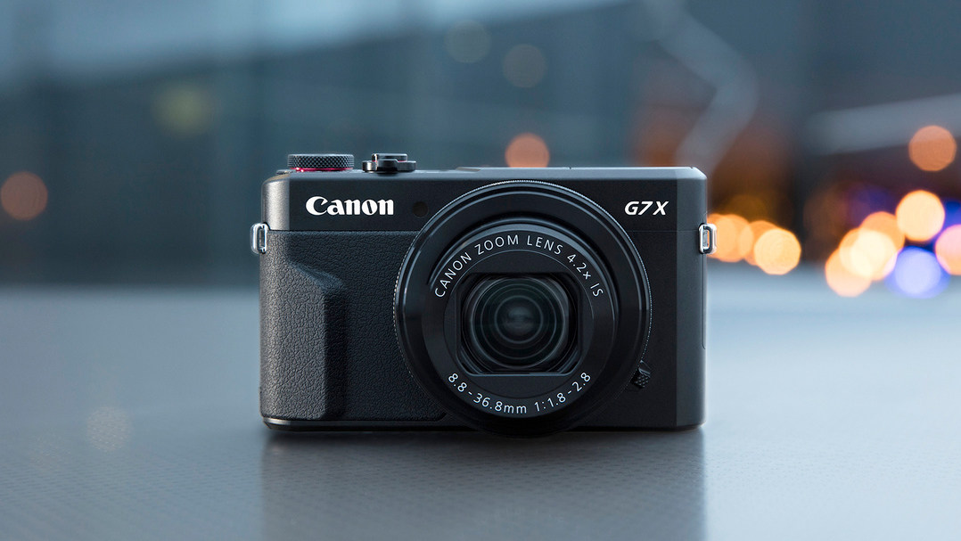 Canon PowerShot G7X Mark II: Pocket-Sized Powerhouse for Photography Passion