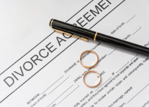 Get a Fair Divorce Settlement with a Lawyer