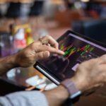 How do crop cycles and harvest seasons connect to Avadh Sugar’s share price?